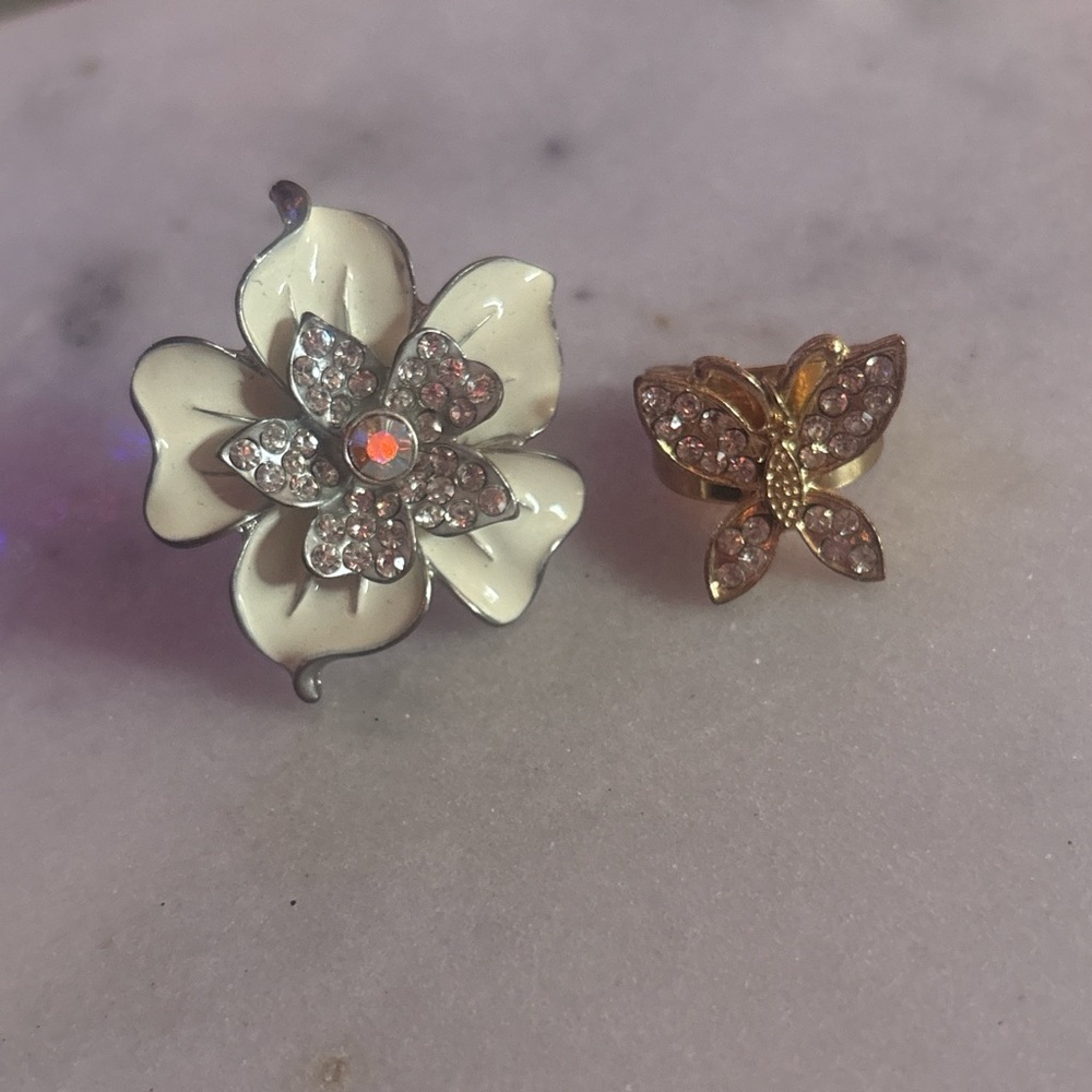 Elegant White and Gold Floral and Butterfly Jewelry Set